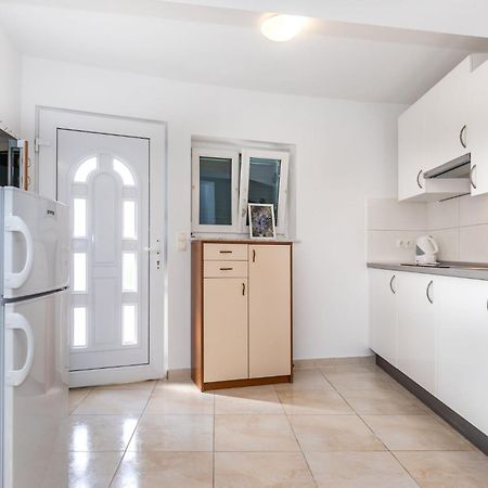 Apartments Oleander Kricin باشْكا المظهر الخارجي الصورة