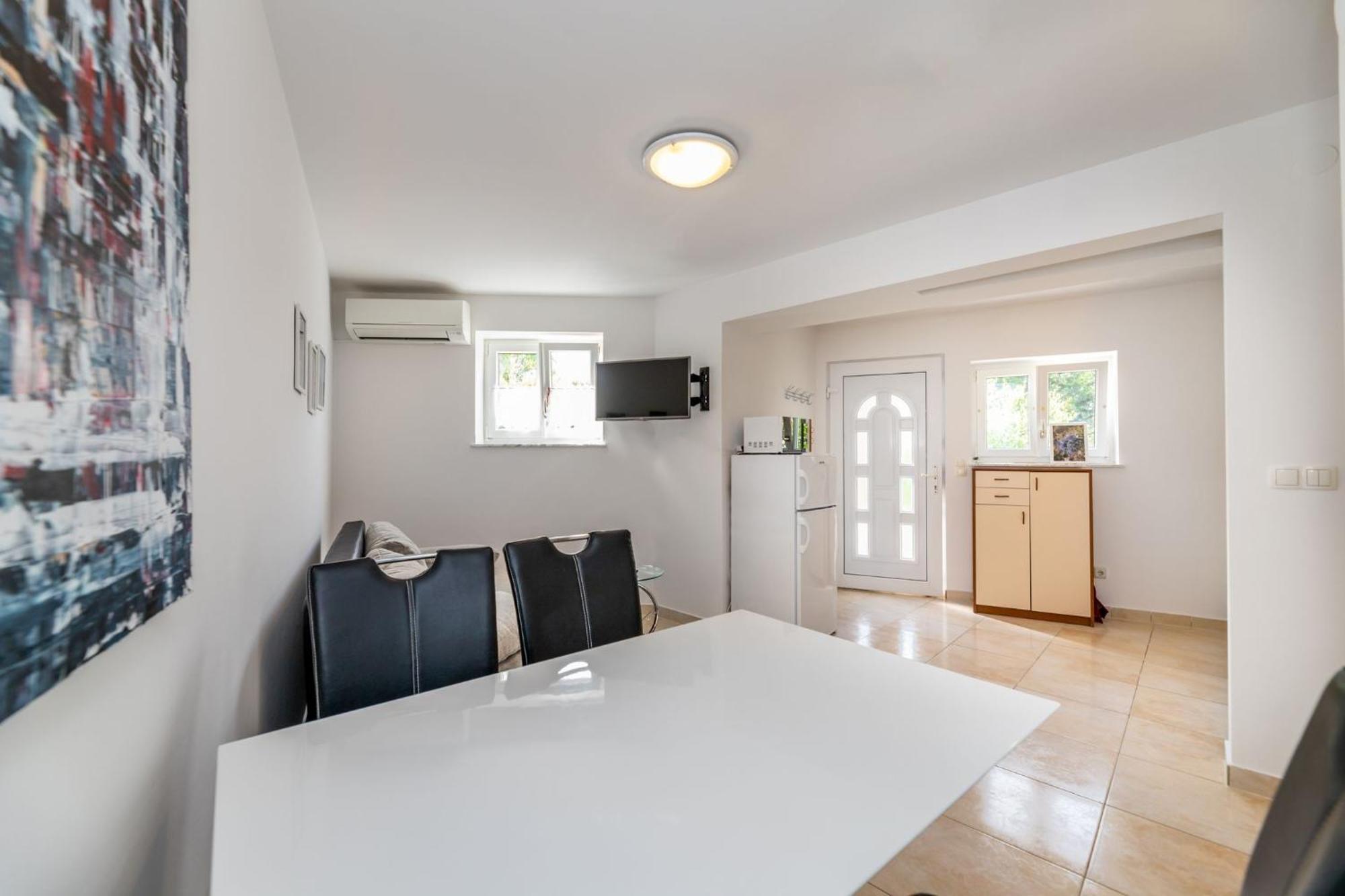 Apartments Oleander Kricin باشْكا المظهر الخارجي الصورة