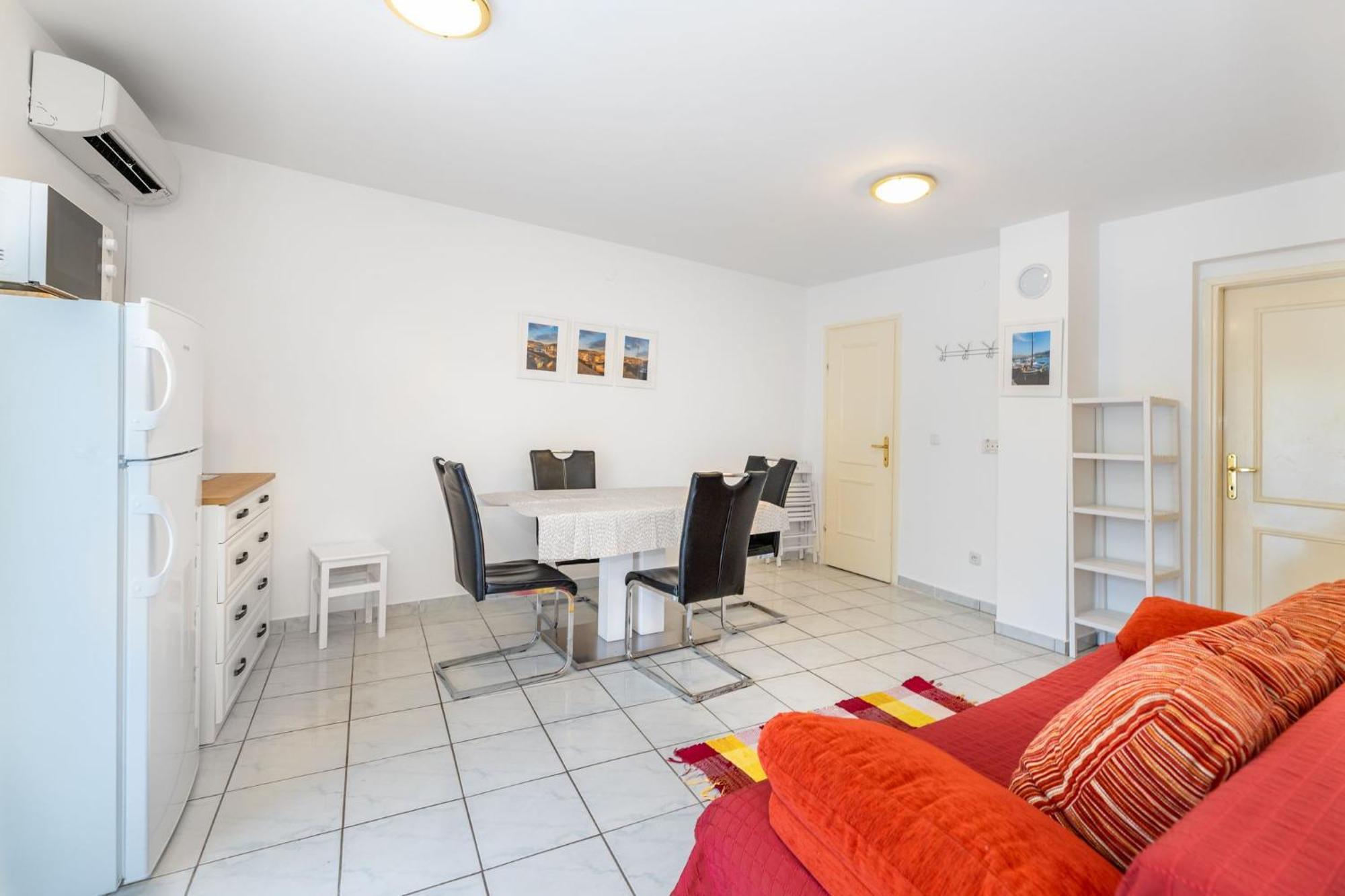 Apartments Oleander Kricin باشْكا المظهر الخارجي الصورة